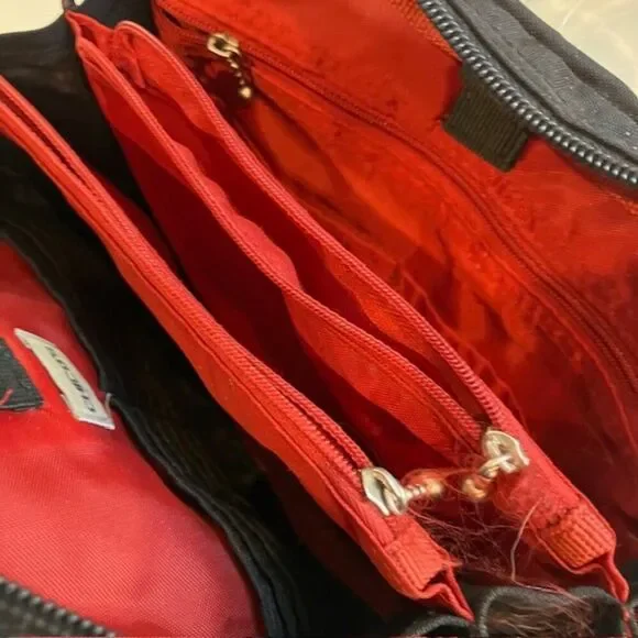 Chicos Baggillini Crossbody Bag Purse BLACK Nylon Travel Zip Pockets Card Slots - Picture 8 of 11